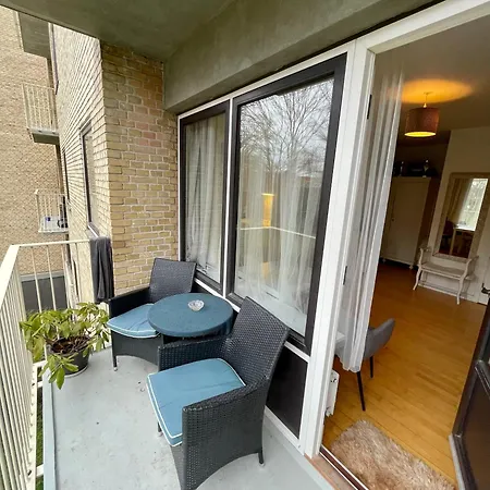Med Udsigt Til Frederiksberg Have Appartement Copenhague